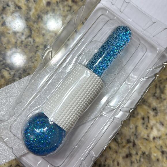 Facial ice globe massage tool - Picture 2 of 2